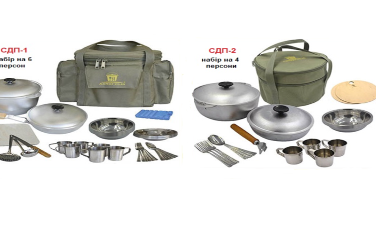 Picnic travel sets. Bags with dishes for 4 and 6 people