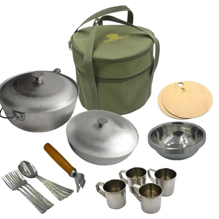 SDP-3 Outdoor Picnic Set: Bag with Dishes for 4 Persons
