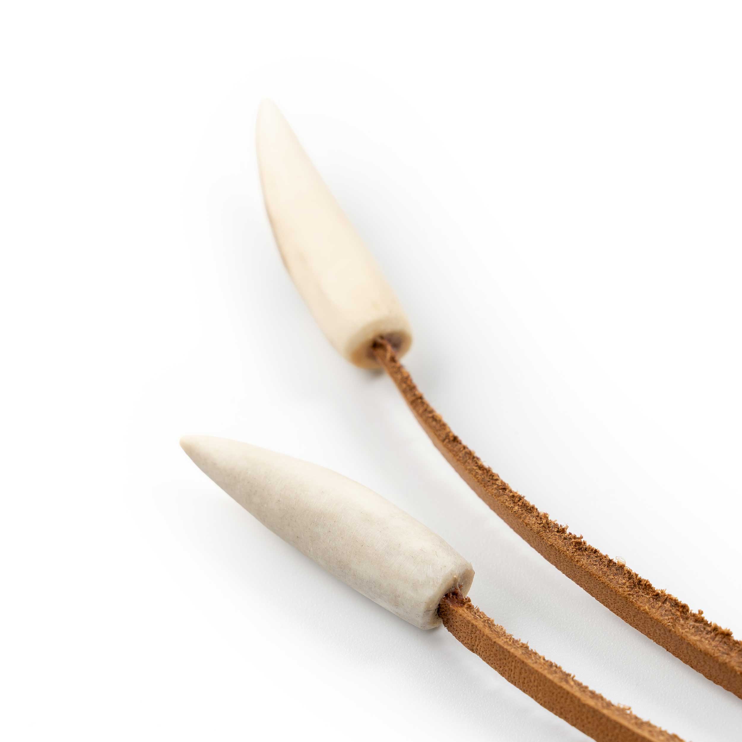B1-Roe Deer. Handmade Hunting Bolo Tie with Leather and Natural Horn