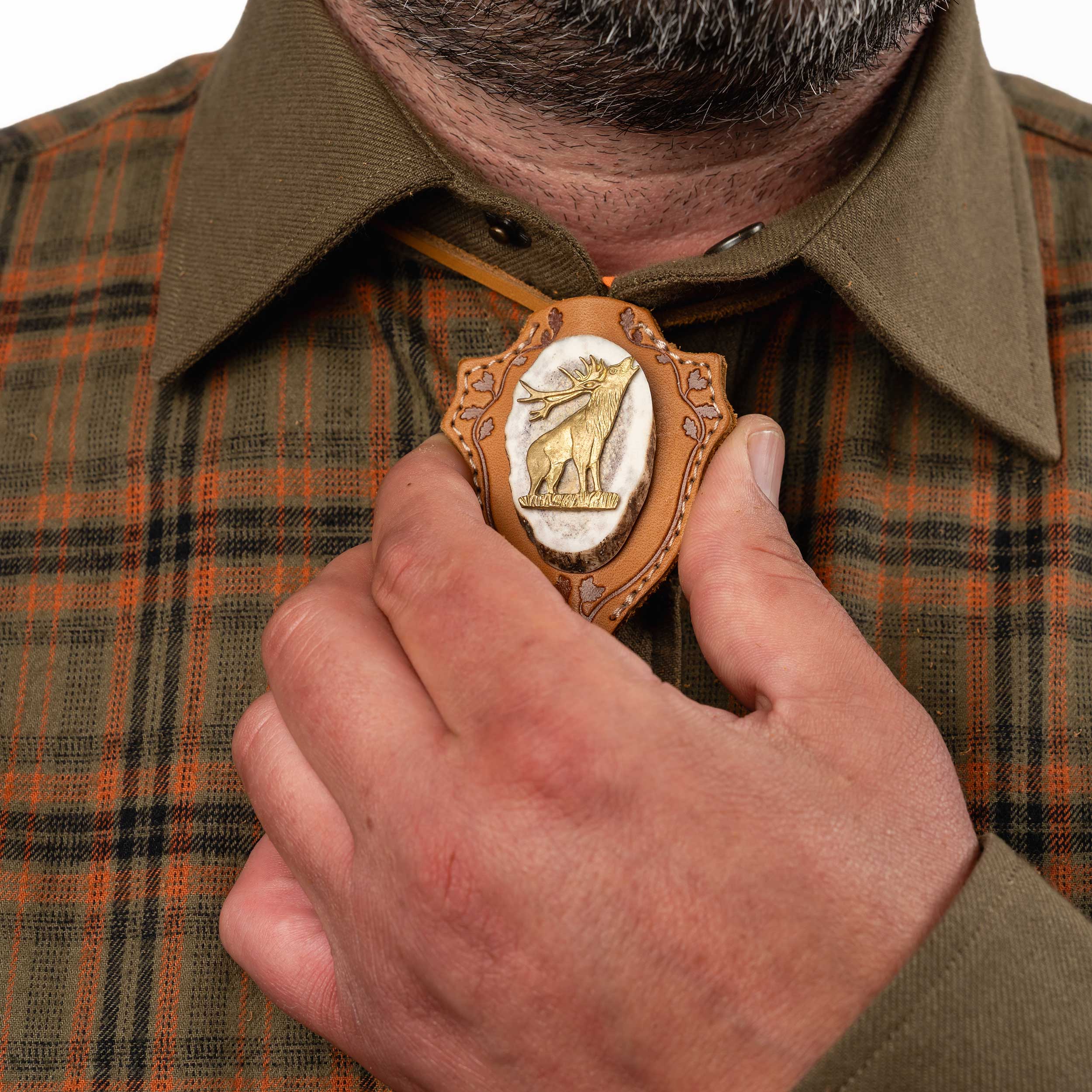 B2-Full-length Deer. Handmade Hunting Bolo Tie with Leather and Natural Horn
