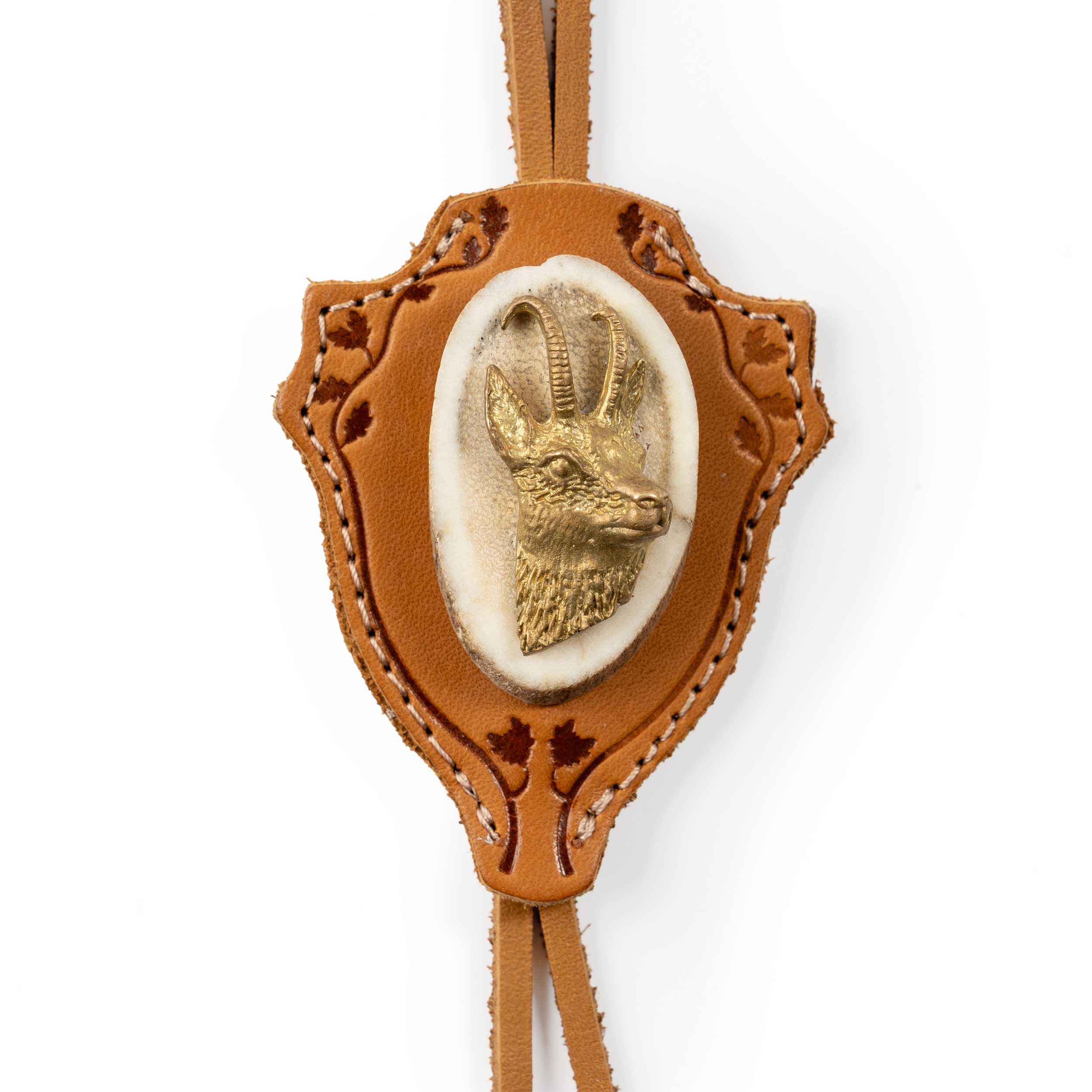 B2-Chamois. Handmade Hunting Bolo Tie with Leather and Natural Horn